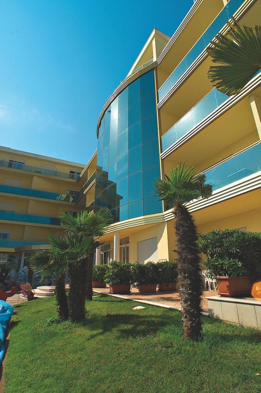 Hotel Valverde & Residenza Cesenatico Exterior photo